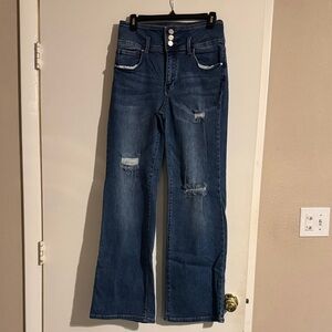 Risen Flare Jeans